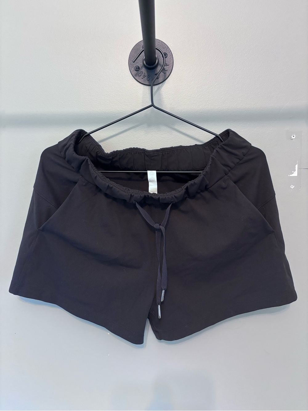 Lululemon On The Fly Short | Size 6